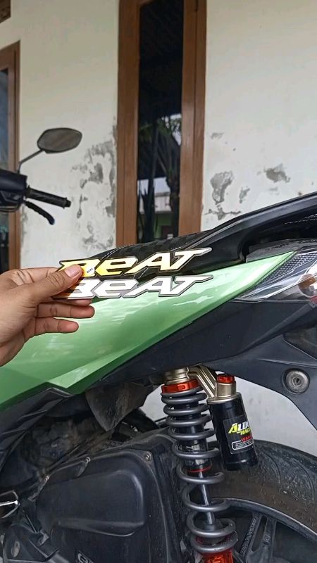 emblem beat #emblembeat #emblembeattimbul #emblemmotor #emblemakrilik #emblemmotorbeat