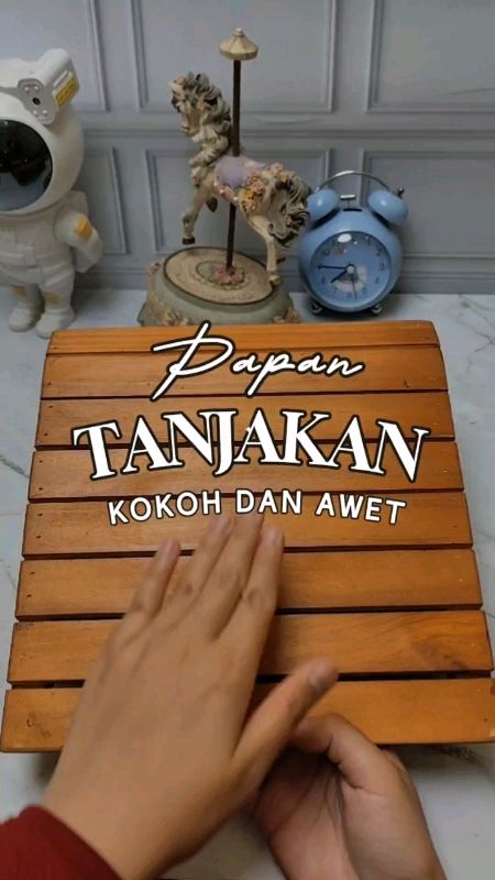 Kokoh, cakep, awet. Recommended #papantanjakan #Papantanjakanmotor #tanjakanmotor #tanjakankayu #tanjakanterasrumah #Diskon50Persen #SpillBawaBerkah