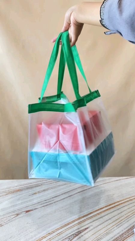 Cuma 3 ribuan saja bisa dapetin Tas Mika Hajatan secantik ini. Buruan CO Dikeranjang kuning ya #tashampers #tasmika #tasmikatransparan