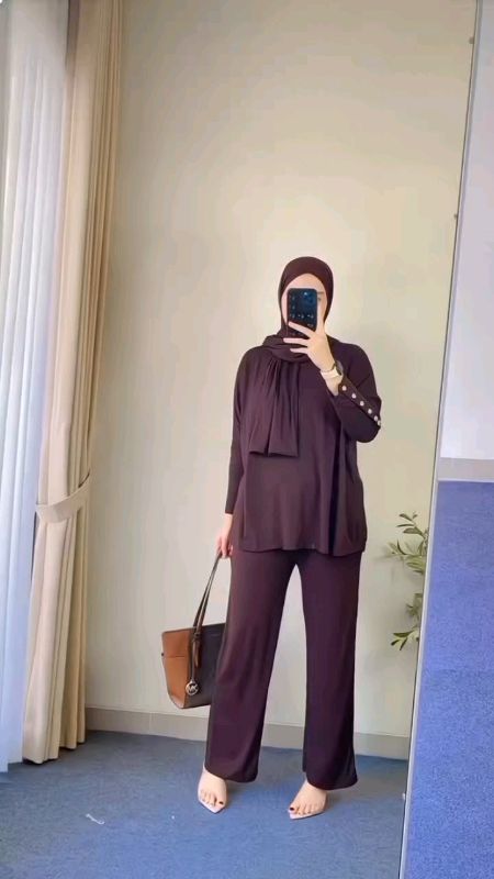 One Set Setelan Baju Celana Wanita Bahan Premium. #onesetwanita #setelanbajucelanawanita #RacunShopee #ShopeeFashionHaul