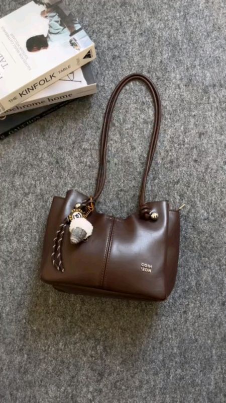 Tote bag wanita premium #spillracunshoppe #SpillBawaBerkah #RacunShopeeCheck #GratisOngkirRP0 #PromoNonStop #BadaiTapiBudget #fypシviral