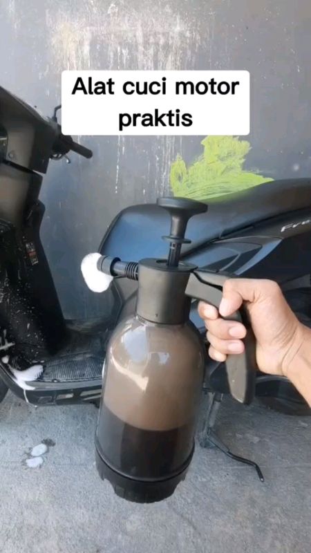 cuci motor praktis pakai sprayer salju #alatcucimotor #sprayersalju #alatcucisalju #motor