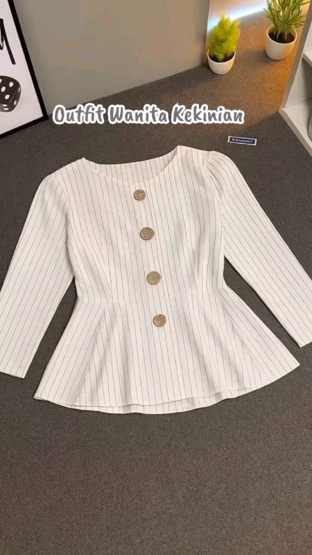 Atasan Wanita Casual Kemeja Kantoran #atasanwanitakekinian #atasanwanitacasualkancing #outfitwanita #atasanwanitapremium