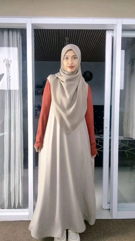 Harus punya warna ini sihh cakep! #ShopeeLook #ShopeeBeautyHaul #SpillBawaBerkah #innergamis #innerdress #innertanpalengan #gamismurah #innertoyobo