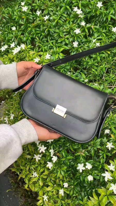 Tas sling bag jims honey😍✨️,masih banyak varian terbaru🤩,yuk kepoin sekarang nii keranjang aku📌🥳#tasjimshoney #slingbag #taswanita #tasselempang