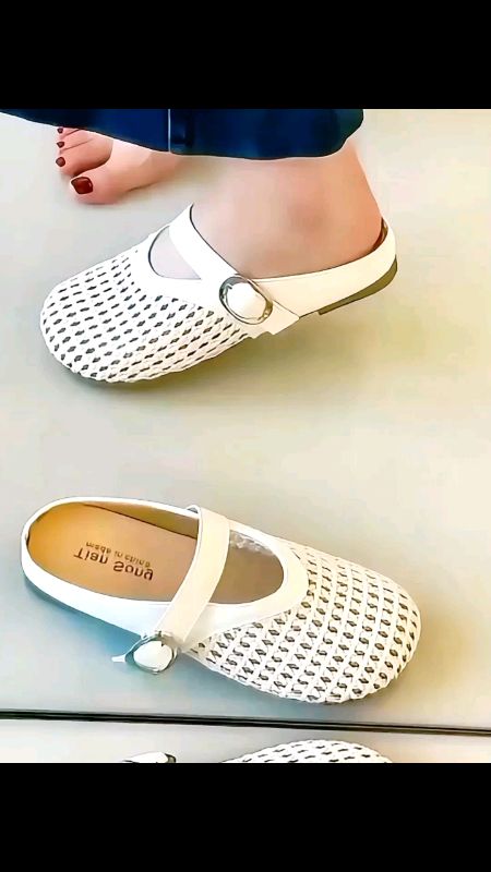 TAKIDTOO Sandal Wanita Elegan Sepatu Slip On Wanita Kekinian #slipon #sliponwanita #sepatuwanita #sepatu #RacunShopee #sandalwanita #sandal
