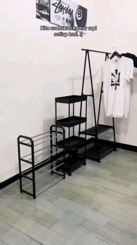 barang barang buat kamar jadi estetik #ViralDiShopeeVideo #shopeevideo #affiliateshopee #aesthetic #estetik #kamar #gantunganbaju #raksusun