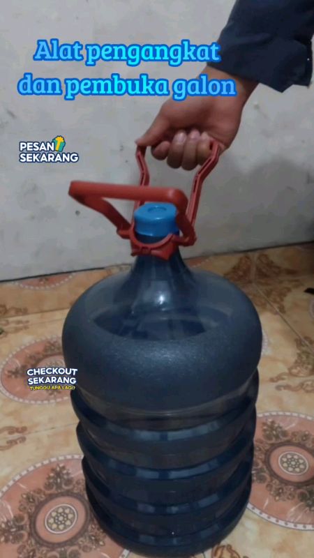 Alat pembuka dan pengangkat galon #ShopeeCOD #RacunShopee #GratisOngkirRP0 #GakNyeselBeliIni #SpillBawaBerkah #Cekout #kranjangoren #borong