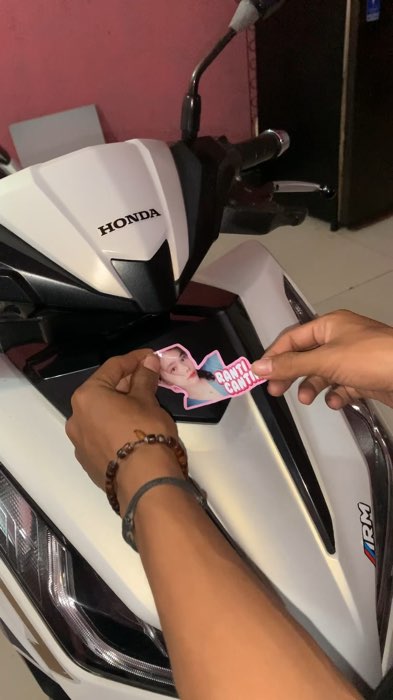 bikin ayang kalian jadi salting😍🥰 #stikercustom #stikerfotonama #stikerfoto