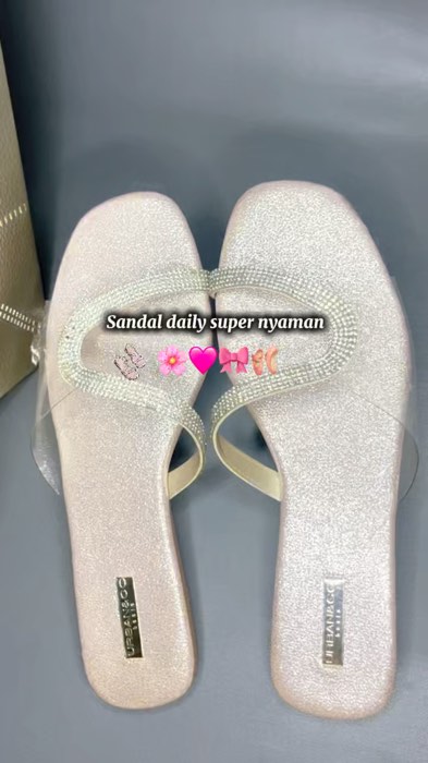 Sandal daily teplek #ShopeeFashionHaul #sandalwanita #sandalmurahberkualitas #sandaldaily #fyp
