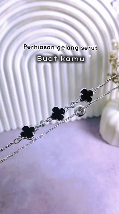 “Ditarik perlahan, dipakai dengan hati. Gelang serut yang manis untuk temani harimu.”🥹🫶🏻#DiskonRacunShopee#gelangseruttita #gelangcantik #chekoutyu