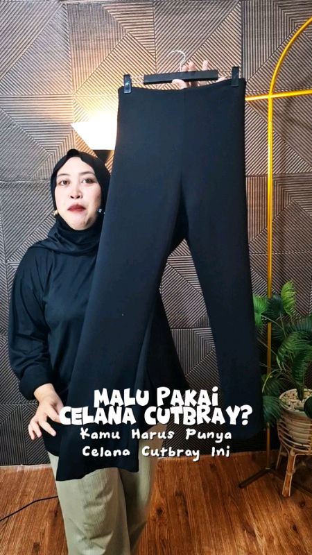 Celana Cutbray Super Jumbo #RacunShopee #ShopeeLook #ShopeeFashionHaul #SpillBawaBerkah #celanacutbray #cutbrayhighwaist #cutbrayscuba #cutbrayjumbo
