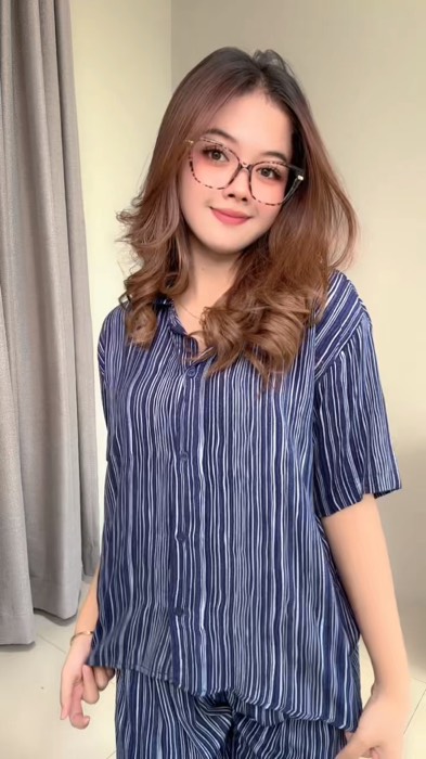Keluar dengan stelan dari yuka juga cakep🥵😘💐#amarielhomedres #yuka #dasterbusui #chekoutyuk🥰🤗🥳 #onesetmurah #promoshopee #amarieldaster