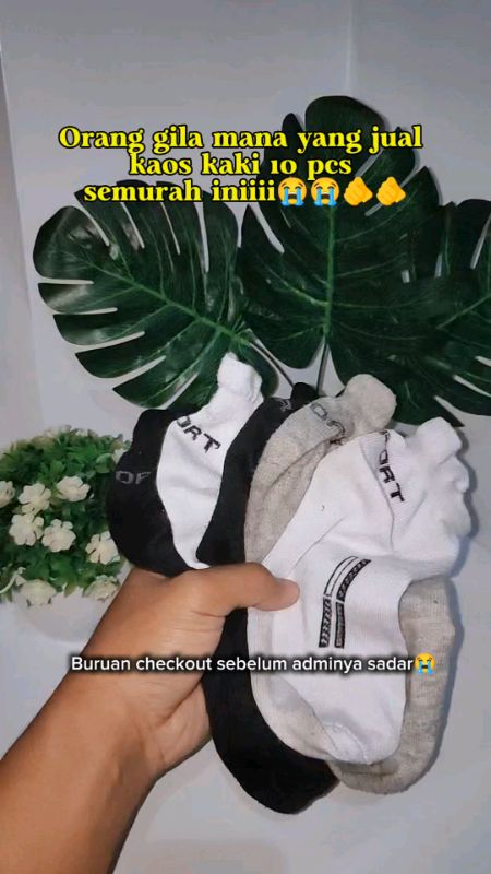murah banget😭😭#kaoskaki #kaoskakimurah #kaoskakipendek #shopeevideo #RacunShopeeOOTD #shopeehaulday #RacunShopee #fypシ #shopee #diakonshoppeevideo