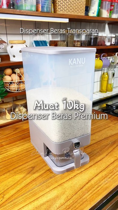 Lebih enak pakai yg transparan #dispenserberas #wadahberas #GratisOngkirRP0 #ViralDiShopeeVideo #RacunShopee #ShopeeCOD #BadaiTapiBudget #Diskon40RB