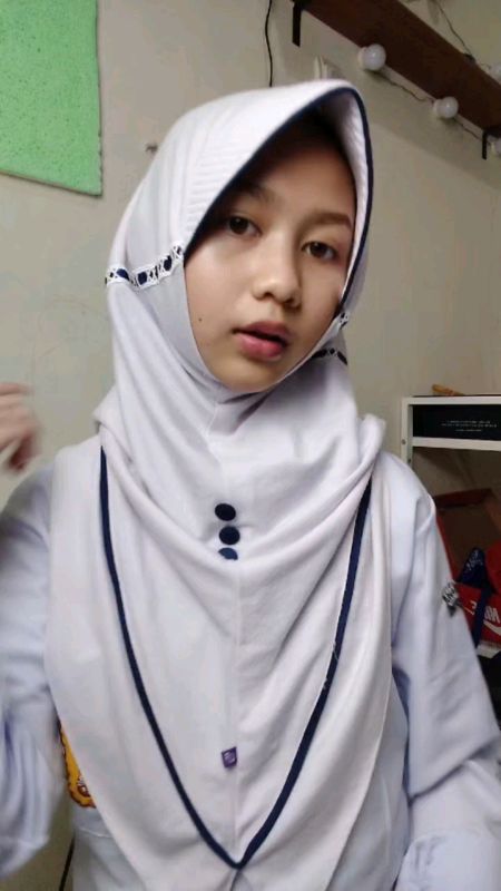 kerudung cocok untuk sekolah🎒#kerudung#kerudungsekolah #rabbani #RacunShopee #GakNyeselBelilni #SpillRacunShopee