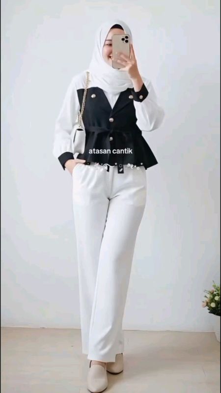 atasan wanita#atasanwanita #shoppeevideo #spillprodukshopeevideo #Diskon40RB #GakNyeselBeliIni #RacunShopeeCheck #racunshopeemurah #spilracunshopee