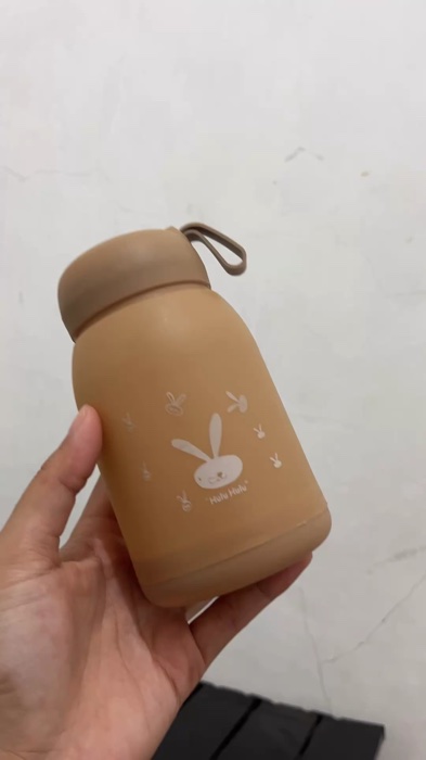 Tumblr souvenir Reques produk apa lagi komen yaah #RacunShopee #shopeevideo #ViralDiShopeeVideo #ShopeeCOD #PromoNonStop #fyp #masukberanda