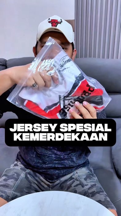 Bahannya adem lembut berkerah, cuttingannya oversize edisi kemerdekaan #jersey #jerseykemerdekaan