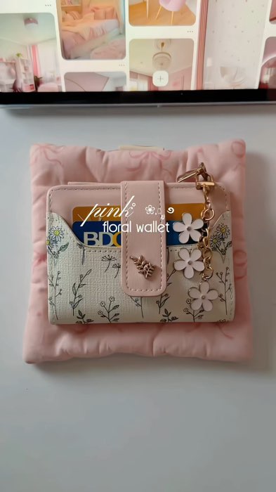 Pretty wallet💓 #dompetwanita #dompetmurah #dompetlipat #DompetKartu #dompetkoin #dompetmini #ShopeeFashionHaul #RacunShopee #ViralDiShopeeVideo #fyp