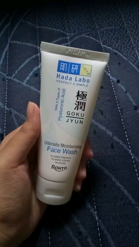 melembabkan kulit #facewash #sabuncucimuka #hadalabo #fyp #masukberanda