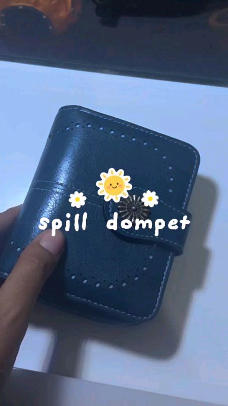 Dompet wanita kecil tapi muat banyak.#dompetwanita #dompet #dompetkecil
