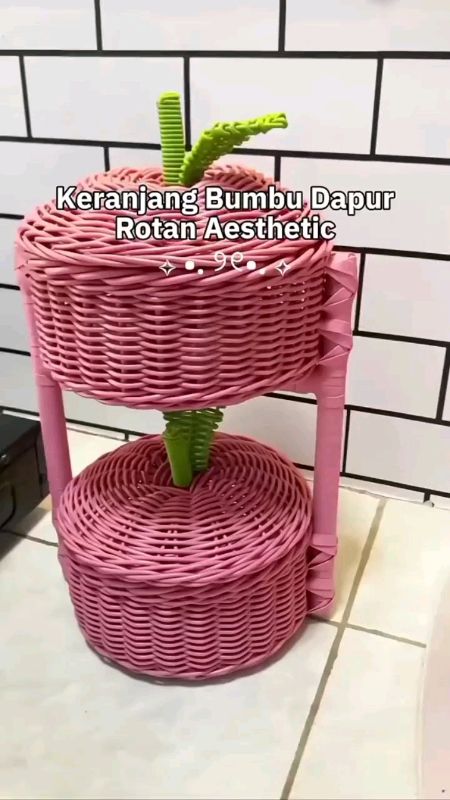 rak bawang & telur dan banyak macam² lainnya dari rotan
