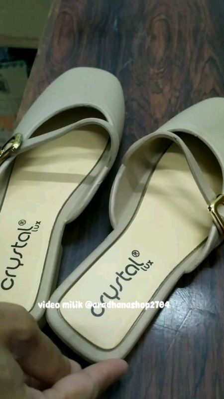 sandal cantik murah polll#ViralDiShopeeVideo #fyppppppppppppppppppppppp #shopeevideo #TermurahDiShopee #affiliateshopee #sandalwanita #shopeevideo