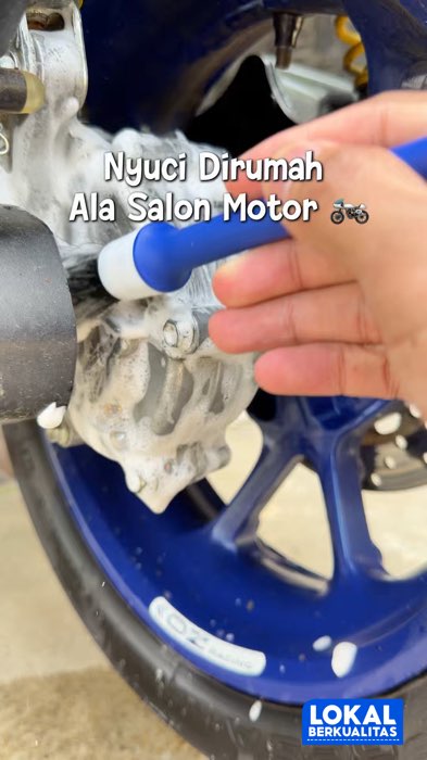 Cuma nyuci motor dirumah, tapi serasa di salon 🏍️🤩 #kuasdetailing #kuasdetailing5in1 #kuascucimotor #RacunShopee #ShopeeCOD #ViralDiShopeeVideo