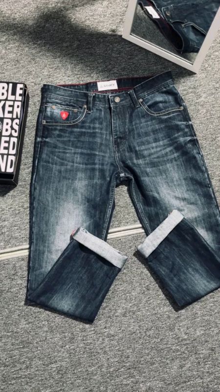 Celana Jeans#Rekomendasi #kecebadai😍😍😍 #ShopeeVideo #ShopeeLook #ShopeeCOD