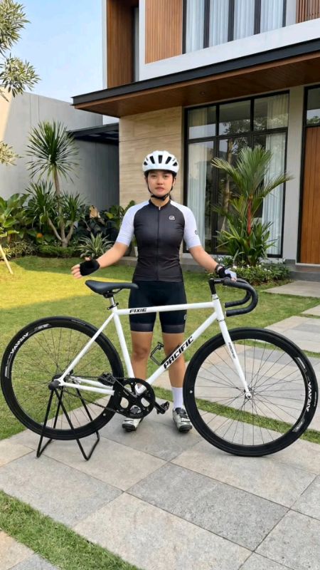 SEPEDA FIXIE 700 FULLBIKE #sepeda #sepedafixie #sepedafixiemurah #sepedabalap #sepedaolahraga #sepedaviral #sepedaevergreen #sepedamurah #sepedagunung