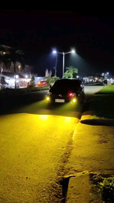 vinyx Q4 foglamp biled 3 warna RGB?☝️#RacunShopee #VinyxQ4 #ShopeeLook #ViralDiShopeeVideo #TermurahDiShopee #GratisOngkirRP0 #ShopeeCOD