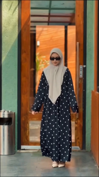 Abaya motif polka😘🤤#trending #abaya #abayalebaran