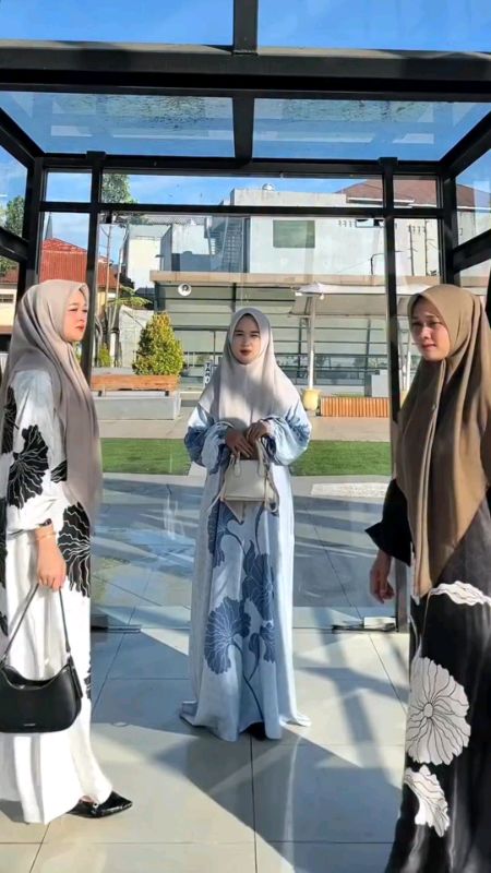 simple banget cocok buat yang gamau  ribet! #gamis #dresslebaran #shopeevideo