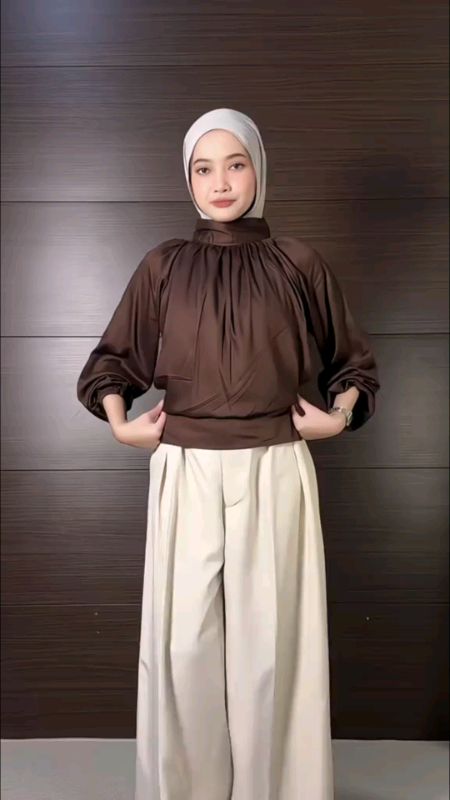 ecca blouse bajuinay #kemejawanita #blousewanitakekinian #blousezalerie #blousekoreanstyle #blousekekinian #blousecantik #echablouse
