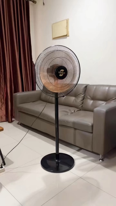 Kipas Angin 2in1 Stand Fan TEMIKO TSF 1801 🤩🥳🛍️💃🏻#kipasberdiri #kipasberdiri #sahabattemiko #temikoelectronics #temikokipasangin #kipasberdiri