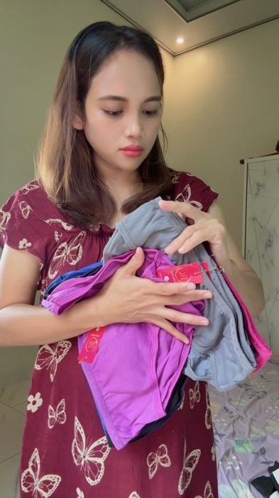 Celana dalam wanita