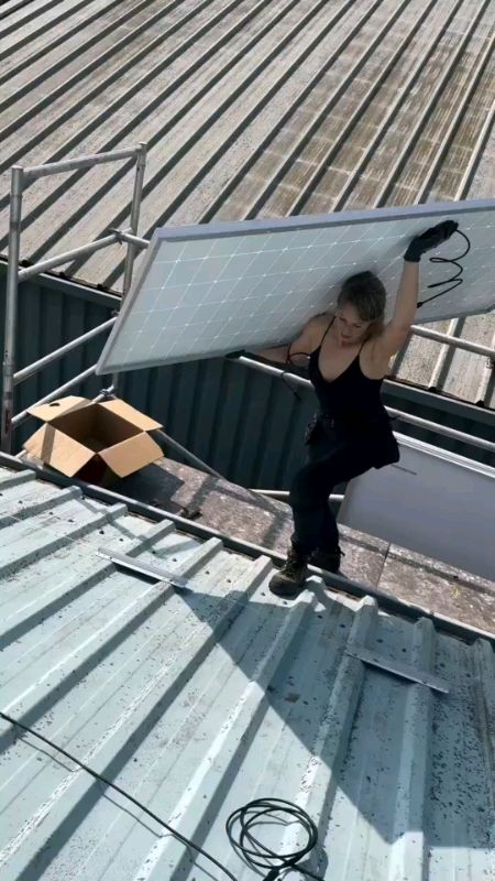 #foryou #pembangkitlistrik #solarpowersystem #tenagasurya #panelsurya #solarpanel #fyp #ShopeeCOD #shopeevideo #ShopeeGratisOngkir0RP #RacunShopee