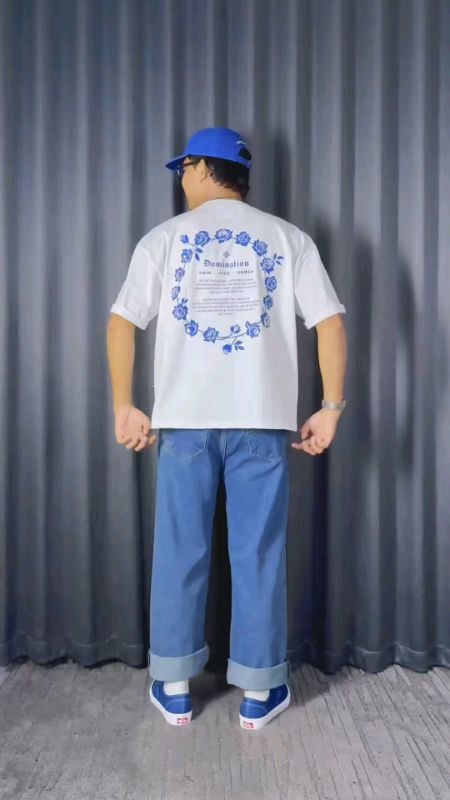 rekomendasi kaos graphic lagi yang warnanya on point banget..