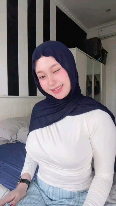 #videosexy #wanitasexy #cewekmontok #shopeevideo #OOTDFashionShopee