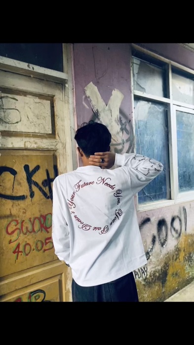 Kaos longsleve keren🇦🇱🥶#Kaoslongsleve#Longslevekalcer#FashiondiShopee #RacunShopeeCheck #Shopeevideo #OOTDFashionShopee