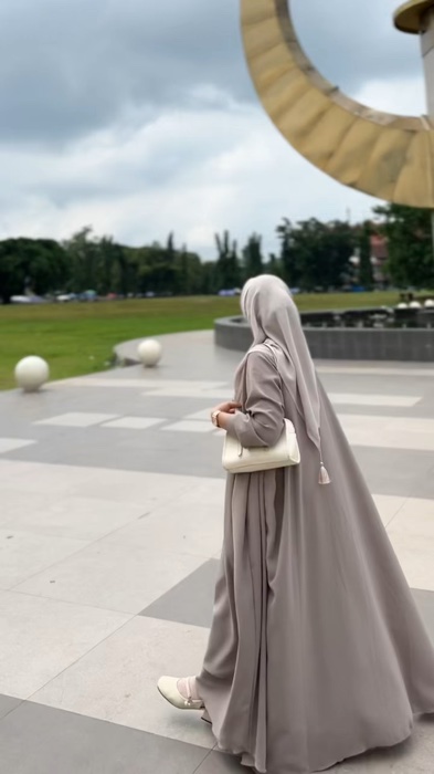 Marhaban ya Ramadhan #abaya #abayastyle #abayalebaran #ramadhan #OOTDFashionShopee #ootdhijab #shopeevideo #GratisOngkirRP0