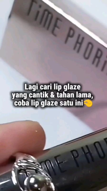 Lip glaze bye timephoria #SpillRacunShopee #RacunShopee #timephorialipglaze #timephoriaspectra #timephorialip