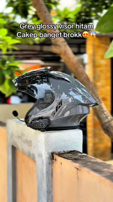 Helm J5 MLA Half Face 100% Original Ori MLA #helm #helmj5murah #j5MLA #halfface #RacunShopee #ShopeeLook #ShopeeCOD #RacunShopee #shopeevideo #shopee
