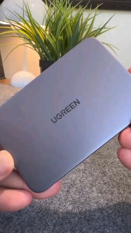 Ugreen Magflow Qi2.2 #powerbank #powerbankmini #powerbankmagnetic #powerbankmagsafe #ugreenpowerbank