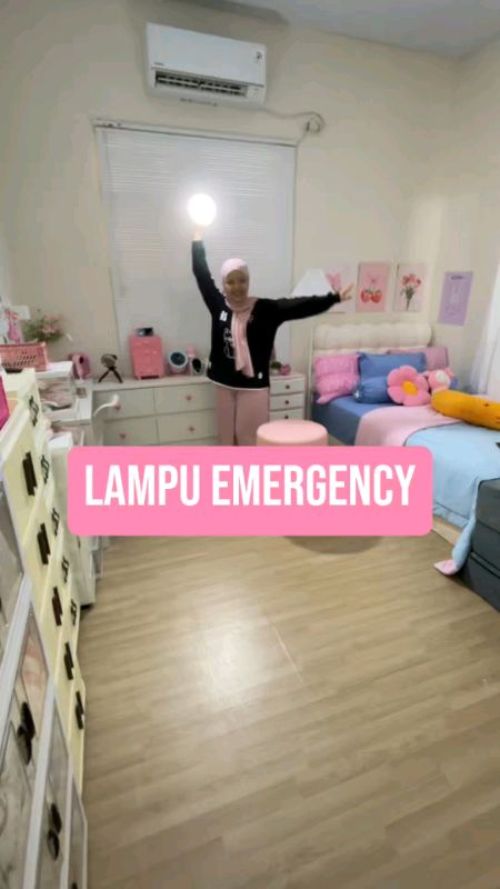 kepake banget ngecas nya juga bisa pake sinar matahar✨ #GakNyeselBeliIni #RacunShopee #ViralDiShopeeVideo #PromoNonStop #GratisOngkirRP0 #ShopeeCOD