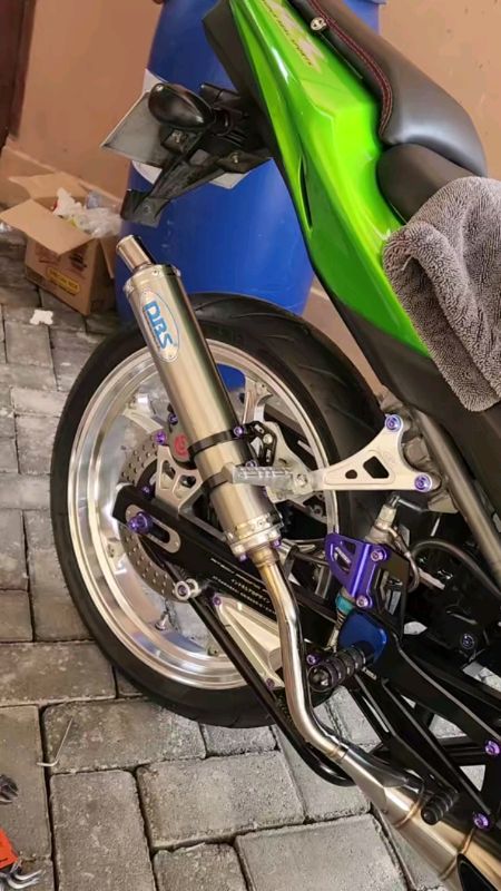 #ninjarrold #ninjass #ninjar #knalpot2takracing #hbythailand #2strokeloversindonesia #2strokelover #knalpotdbsthailand #agstyle #ninjassr_indonesia #G