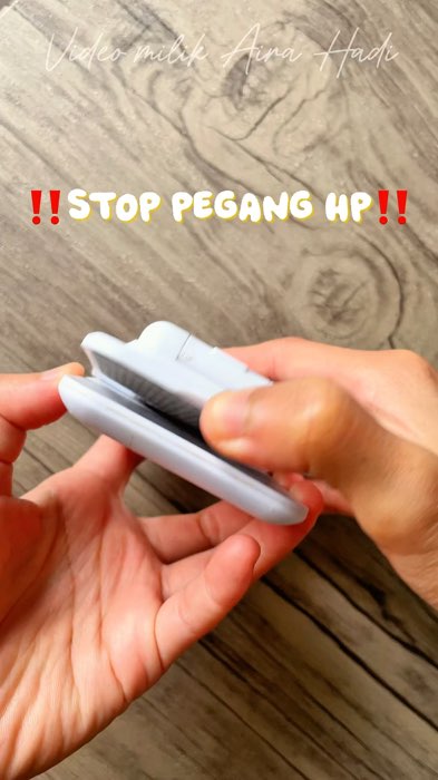 Foldable phone holder #phoneholder #phoneholdermurah #phonestandholder #alatngonten #foldablephoneholder #ViralDiShopeeVideo #RacunShopee