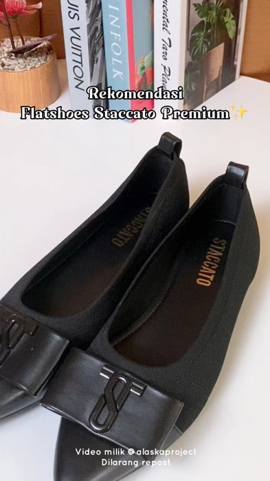 Wajib punya untuk pecinta flatshoes #RacunShopee #ShopeeCOD #GratisOngkirRP0 #TermurahDiShopee #FashiondiShopee #flatshoeswanita #flatshoescantik