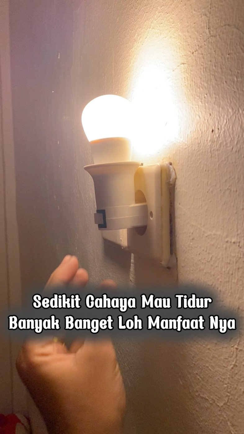 Lampu tidur ajaib#ShopeeLook #ShopeeHaul #RacunShopee #SpillRacunShopee #SpillBawaBerkah #GakNyeselBeliIni #shopeevideo #lamputidur #videoviral